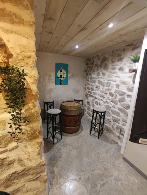 Appartement Cosy 2/4 Personnes La Roquebrussanne Εξωτερικό φωτογραφία