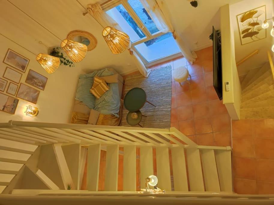Appartement Cosy 2/4 Personnes La Roquebrussanne Εξωτερικό φωτογραφία